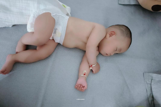 余姚9个月宝宝可以吃盐吗
